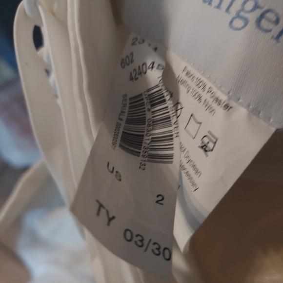 Alfred Angelo Bridal Wedding Dress - Picture 9 of 11